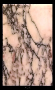 Dimensioni: 11,9 x 7,9 x 1,7 cm