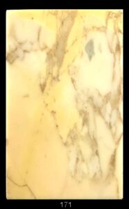 Dimensioni: 12 x 7,7 x 1,7 cm