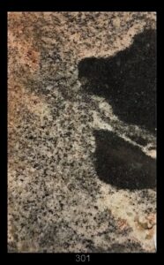 Dimensioni: 11,8 x 7,9 x 1,7 cm